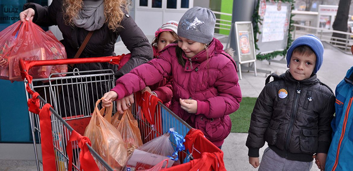 Humanitarni akcija „Jedan slatkiš vraća osmijeh“